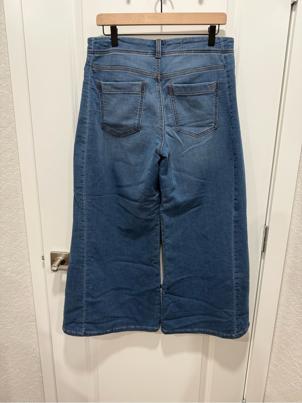 Anthropologie Pilcro Skirty High-Rise Crop Wide-Leg Jeans. Size 28P Boho Chic - Picture 2 of 6